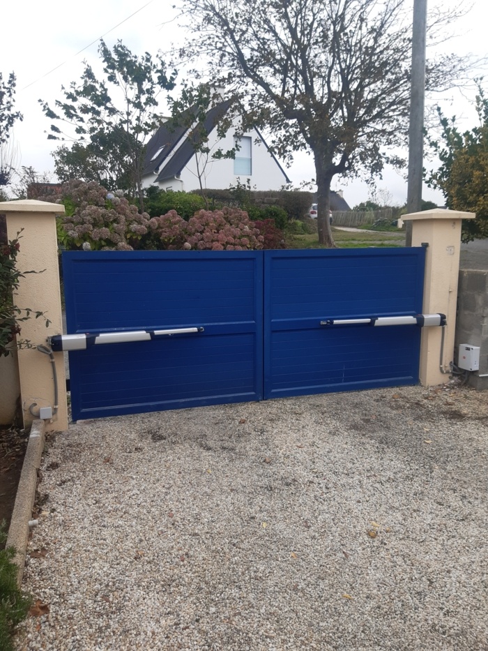 portail battant moteur BFT KUSTOS Ultra